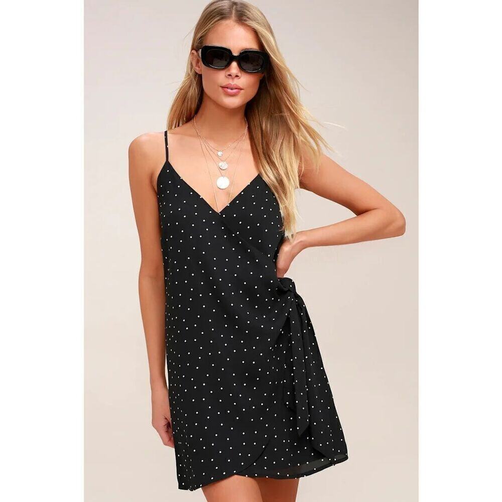 Lulu’s Dots Going On? black Polka dot wrap dress medium
